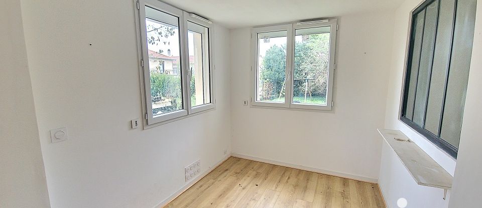 Maison 7 pièces de 153 m² à Bourg-lès-Valence (26500)