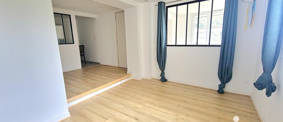 Maison 7 pièces de 153 m² à Bourg-lès-Valence (26500)