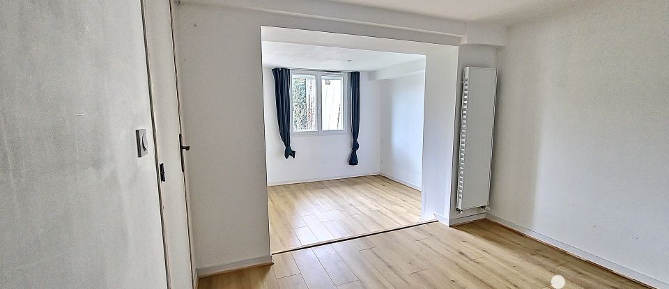 Maison 7 pièces de 153 m² à Bourg-lès-Valence (26500)