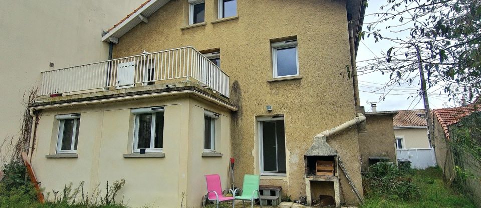 Maison 7 pièces de 153 m² à Bourg-lès-Valence (26500)