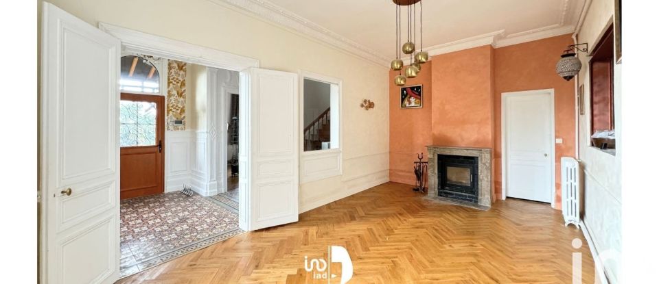 Traditional house 8 rooms of 201 m² in Amfreville-la-Mi-Voie (76920)