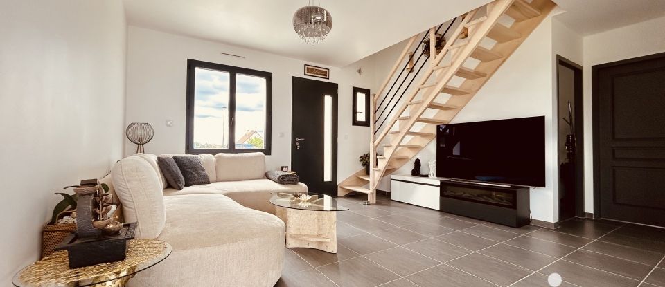 Maison 5 pièces de 100 m² à Saint-Denis-sur-Loire (41000)