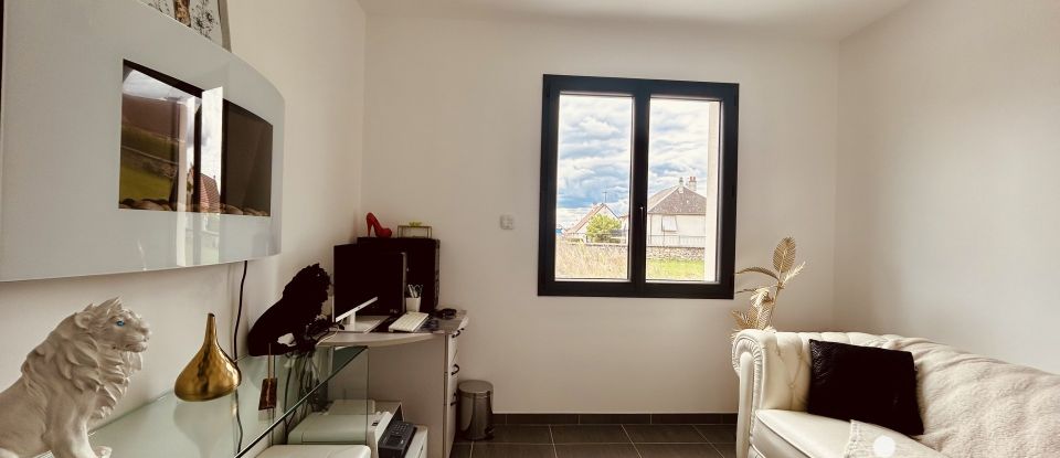 Maison 5 pièces de 100 m² à Saint-Denis-sur-Loire (41000)