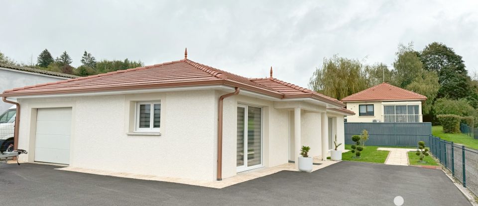 Pavillon 4 pièces de 111 m² à Dogneville (88000)