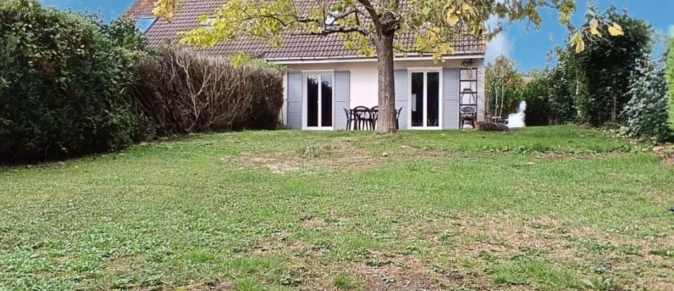 Maison 6 pièces de 110 m² à Montierchaume (36130)