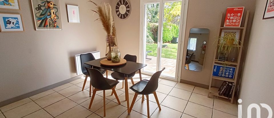 House 6 rooms of 110 m² in Montierchaume (36130)