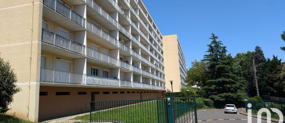 Apartment 1 room of 32 m² in Neuville-sur-Saône (69250)