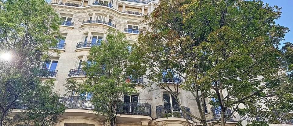 Appartement 3 pièces de 72 m² à Paris (75018)