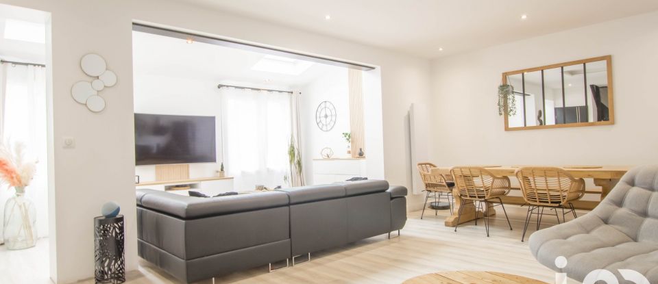 Maison 5 pièces de 101 m² à Nozay (91620)