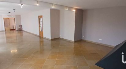 House 8 rooms of 226 m² in Marly (59770)