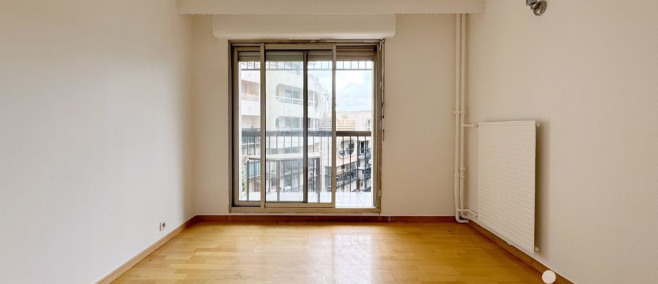 Appartement 3 pièces de 67 m² à Paris (75019)