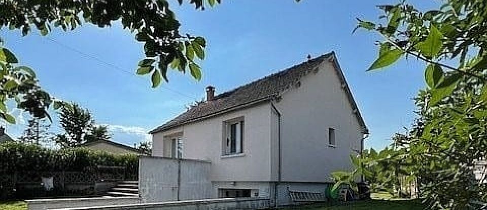 Traditional house 5 rooms of 76 m² in Denonville (28700)