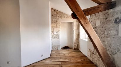 Maison de ville 5 pièces de 165 m² à Saint-Porchaire (17250)