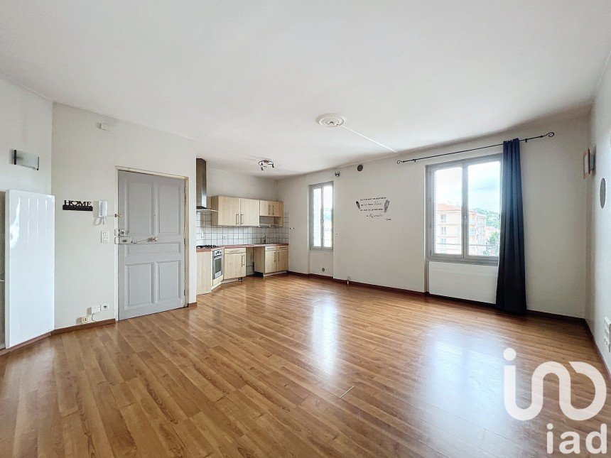 Appartement 3 pièces de 61 m² à Le Puy-en-Velay (43000)