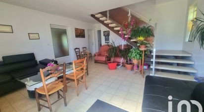 Maison 8 pièces de 236 m² à Saint-Ciers-sur-Gironde (33820)