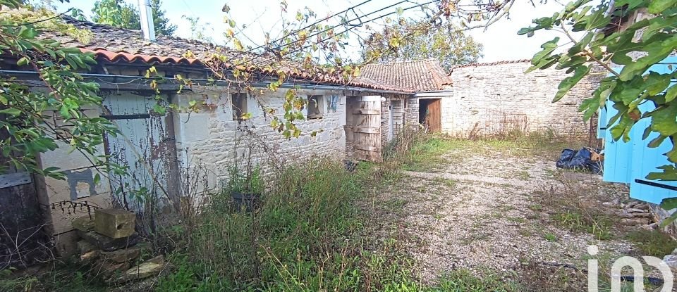 Village house 2 rooms of 47 m² in Vanzay (79120)