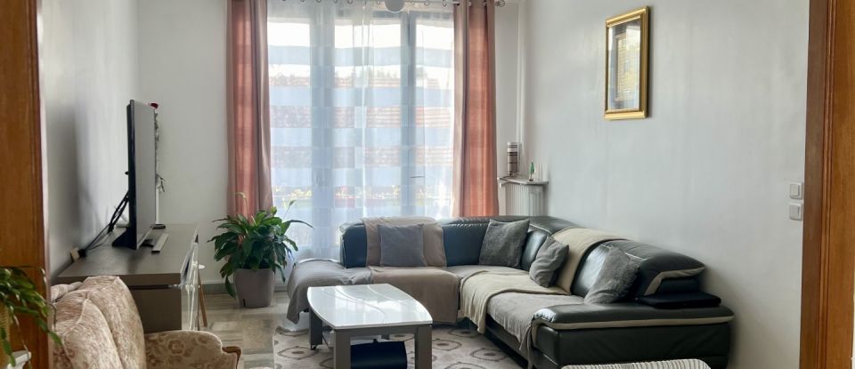 Maison 9 pièces de 180 m² à Stains (93240)