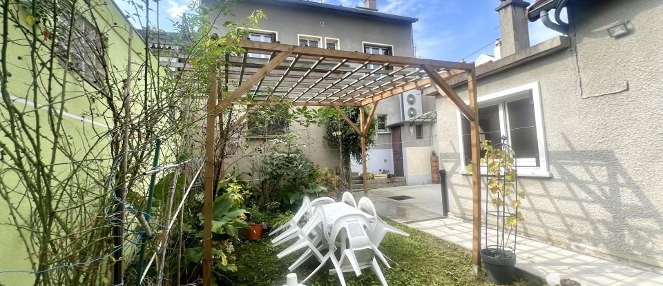 Maison 9 pièces de 180 m² à Stains (93240)