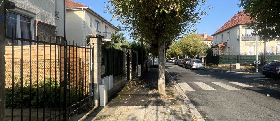 Maison 9 pièces de 180 m² à Stains (93240)