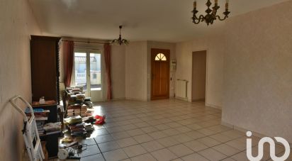 Traditional house 4 rooms of 107 m² in Saint-Georges-de-Didonne (17110)