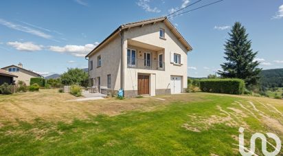 Maison traditionnelle 8 pièces de 145 m² à Coubon (43700)