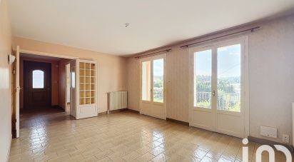 Maison traditionnelle 8 pièces de 145 m² à Coubon (43700)