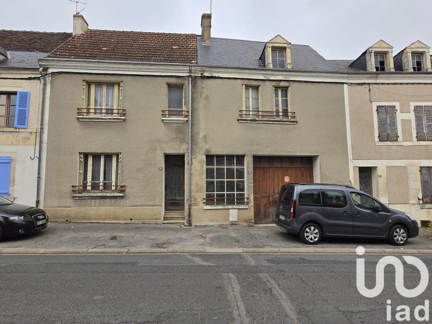 Town house 6 rooms of 105 m² in Saint-Gaultier (36800)