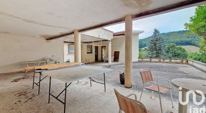 Maison 9 pièces de 214 m² à Saint-Julien-Molin-Molette (42220)