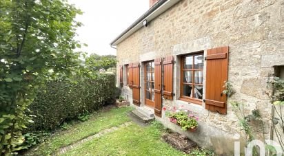 Maison de village 7 pièces de 122 m² à Sainte-Gemmes-le-Robert (53600)