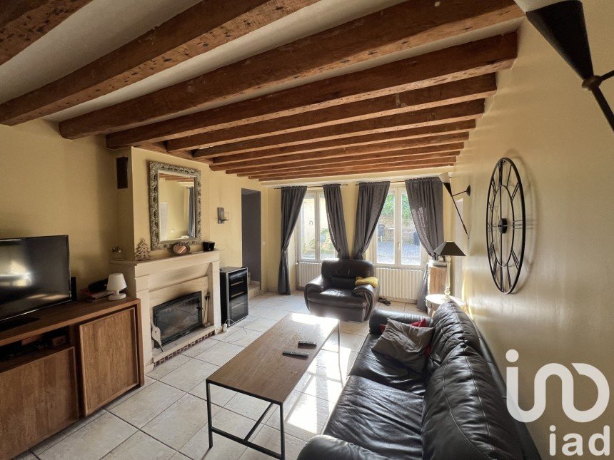 Traditional house 5 rooms of 130 m² in Saint-Leu-d'Esserent (60340)