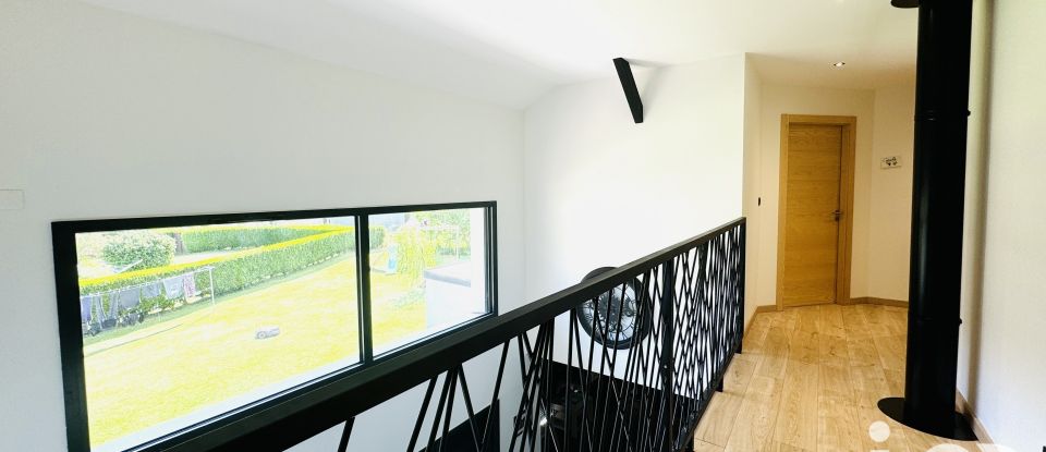 Maison 8 pièces de 194 m² à Saulxures-sur-Moselotte (88290)