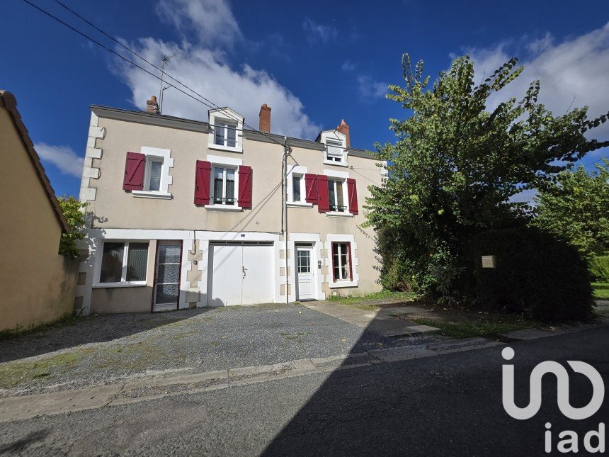 House 8 rooms of 166 m² in Argenton-sur-Creuse (36200)