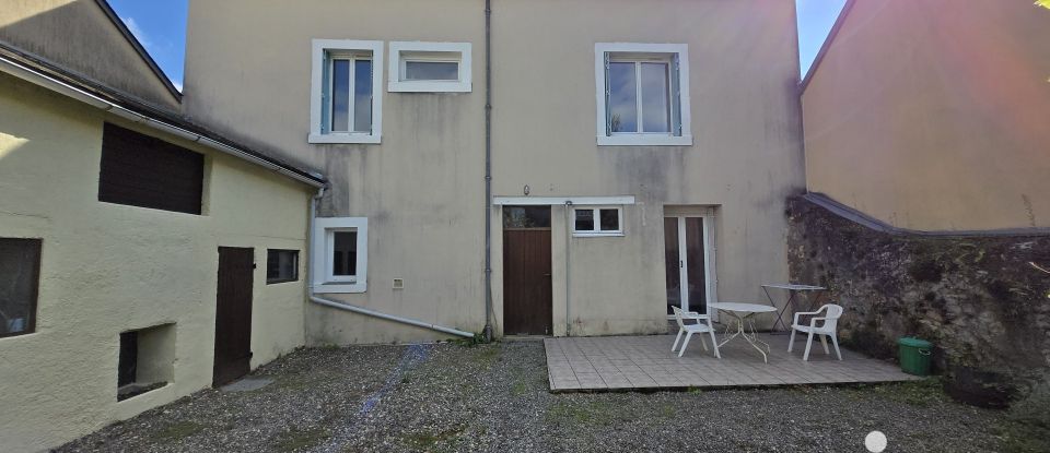 House 8 rooms of 166 m² in Argenton-sur-Creuse (36200)