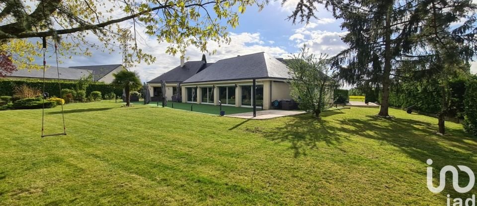 Architect house 7 rooms of 317 m² in Saint-Cyr-sur-Loire (37540)