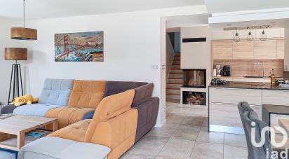 Maison 4 pièces de 125 m² à Saint-Geoirs (38590)