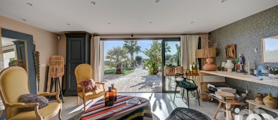 Maison 8 pièces de 320 m² à La Cadière-d'Azur (83740)