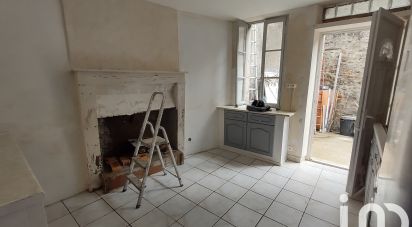 Village house 5 rooms of 137 m² in Lourdoueix-Saint-Michel (36140)