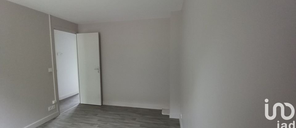 Maison 5 pièces de 92 m² à Saint-Céré (46400)