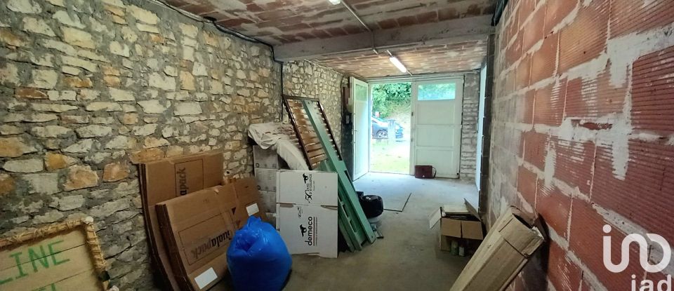 Maison 5 pièces de 92 m² à Saint-Céré (46400)