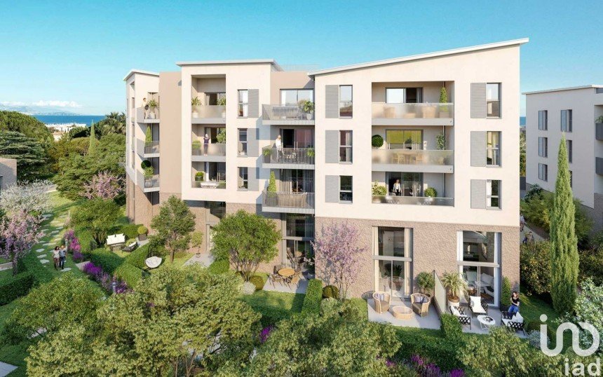 Appartement 2 pièces de 44 m² à Antibes (06600)