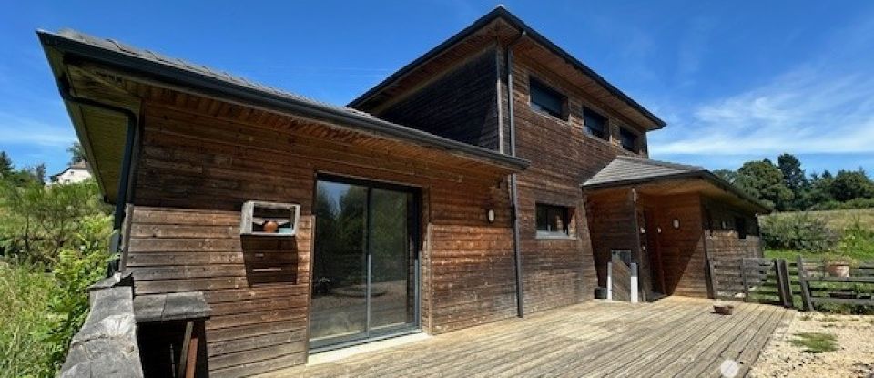 Maison 6 pièces de 168 m² à Leyme (46120)