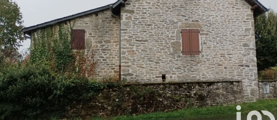 Maison traditionnelle 4 pièces de 80 m² à Cornil (19150)