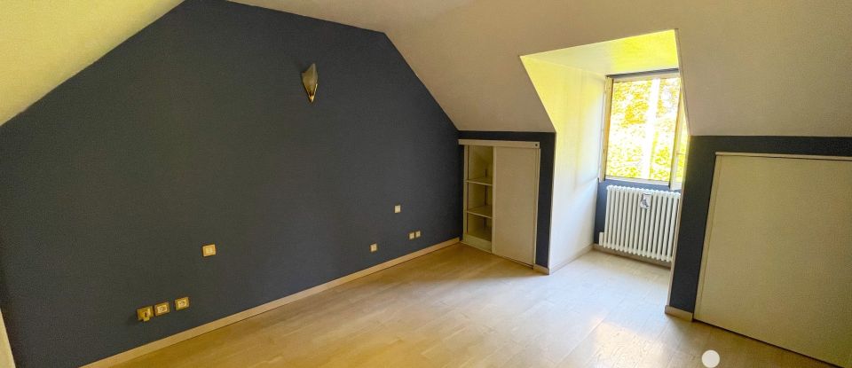 Maison 5 pièces de 115 m² à Montereau-Fault-Yonne (77130)