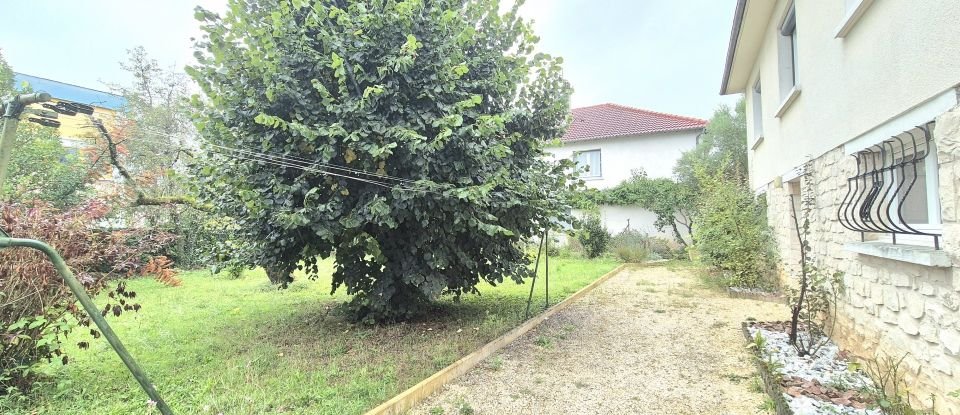 Traditional house 6 rooms of 135 m² in Brive-la-Gaillarde (19100)