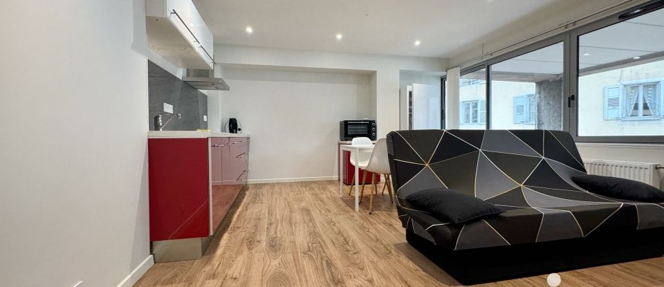 Appartement 2 pièces de 45 m² à Chambéry (73000)