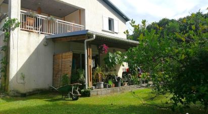 House 7 rooms of 190 m² in Saint-Joseph (97480)