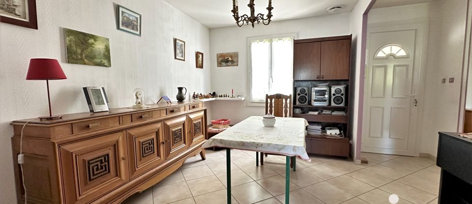 House 3 rooms of 93 m² in Sernhac (30210)