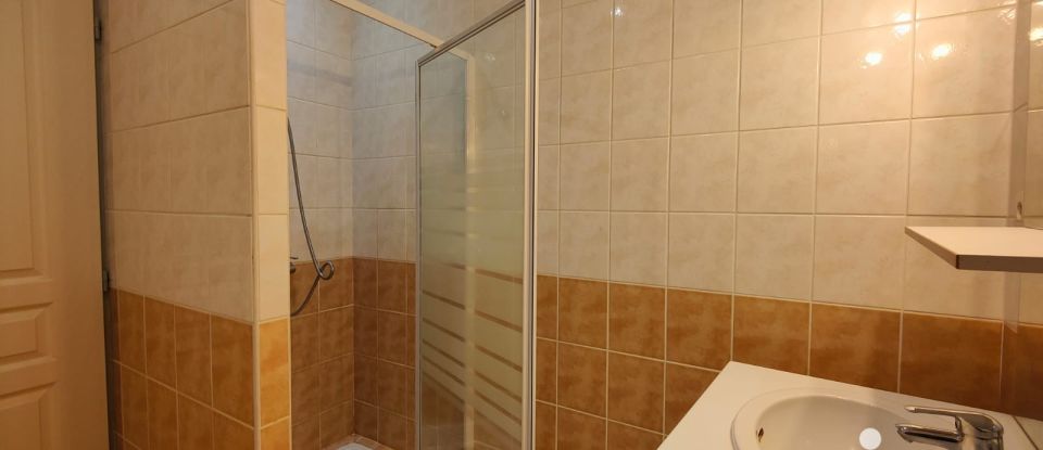 Appartement 3 pièces de 55 m² à Vanosc (07690)