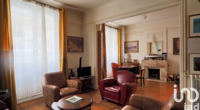 Apartment 4 rooms of 80 m² in Paris (75015)