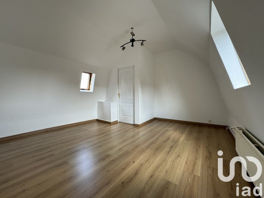 Town house 3 rooms of 69 m² in Lille (59800)